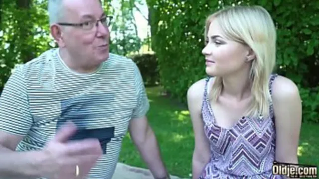 Teen blonde suckles mature guy′s load in her mouth