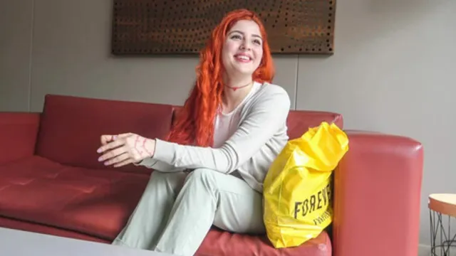 Pale Hispanic Redhead Spread Her Legs Wide for a Fake J