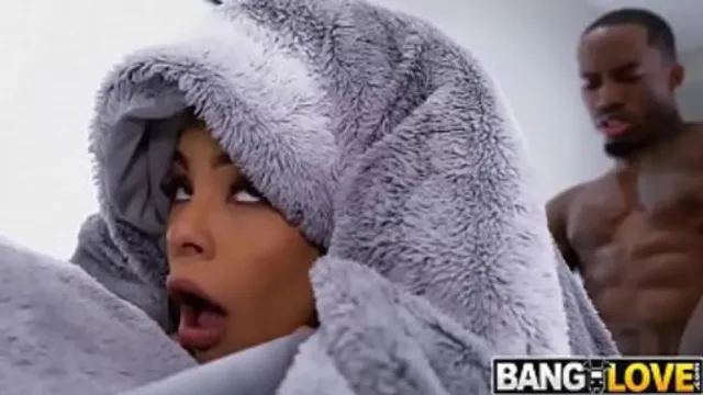 Raw &mdash;  nasty &mdash;  and shameless: Luna′s unrelenting anal👌 assault