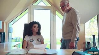 Granny gets banged hard, gagging on grandpa's giant rod while getting throat-fucked like a pros