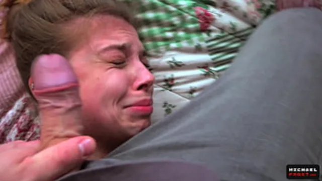 Fucked the Babe Delivery Girl By Mistake Instead of a Prostitute