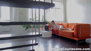Chatting Courtesan - Her Web Chat Date