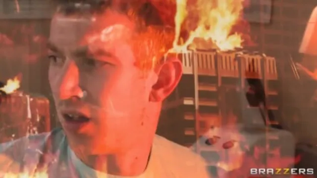 Hot Doc Summer Seducingly Tangles With Her Lover On Bed