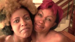 Black Girl's Tight Pussy✌ Sucked by Big Cock🌭