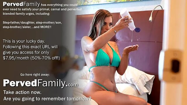 BBW Carmela Clutch deepthroats cock