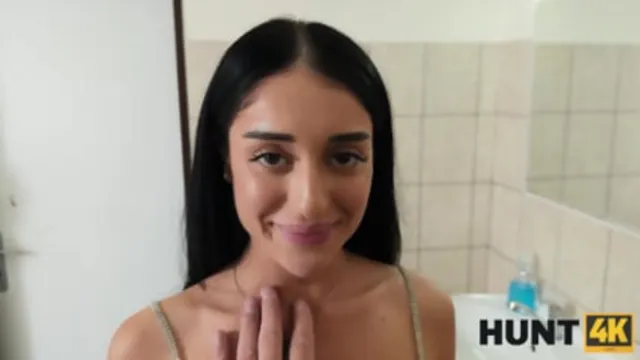 Married &mdash;  but feeling alone - Ara Mix