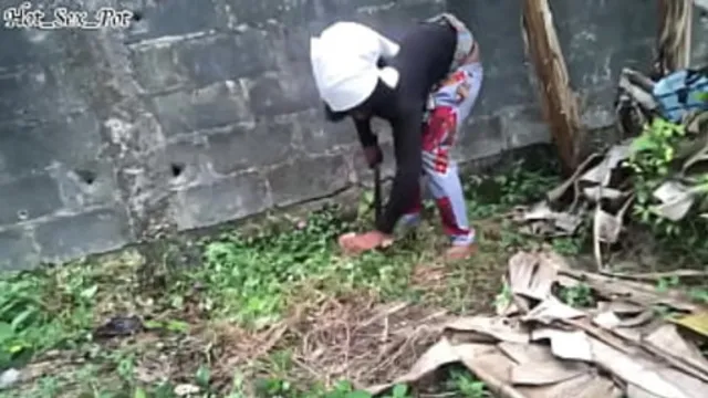 Horny🥵 Farmer Wants Dirty Fun