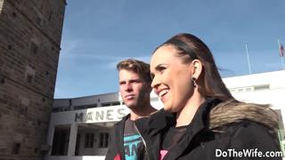 Black Guy Bangs Wife in Ally Style